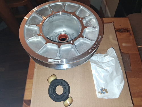NEW OEM Polaris Boss 9.5 30MM Basic Driven Secondary Clutch 1323403 - Picture 2 of 3