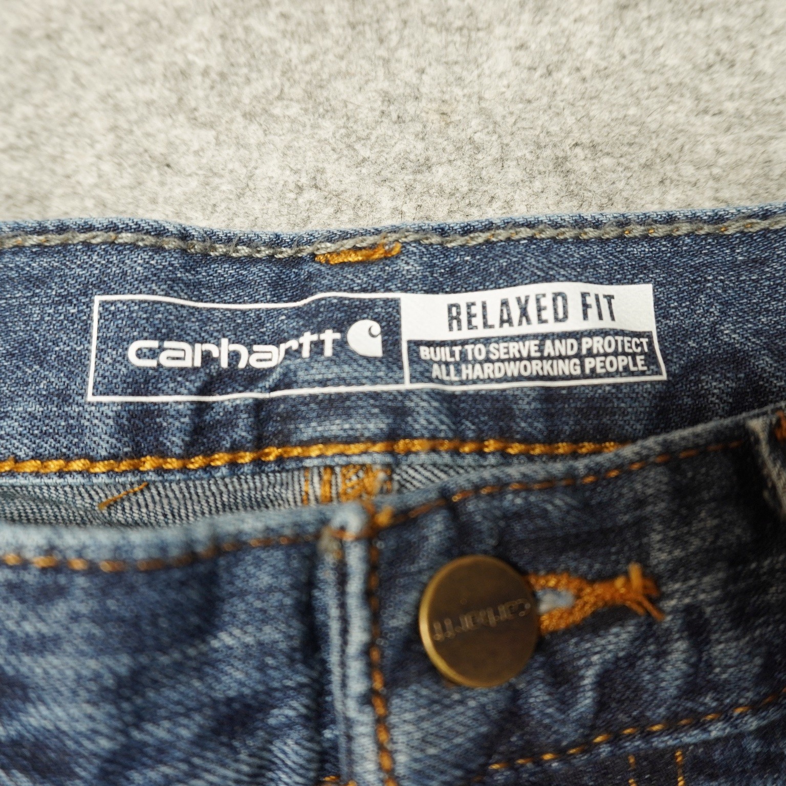 Carhartt Jeans Men's Dark Wash 30x34 Relaxed Fit Denim Workwear thumbnail 3