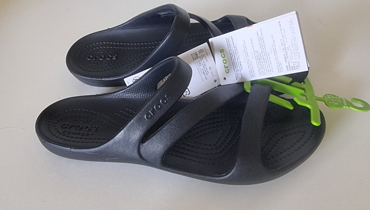 💥NWT Crocs Kadee II Strappy Women's Size 8 Black Sandals/Slip