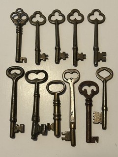 11 Antique Brass or Copper Skeleton Keys Antique Original Lot