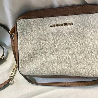Michael kors jet set crossbody