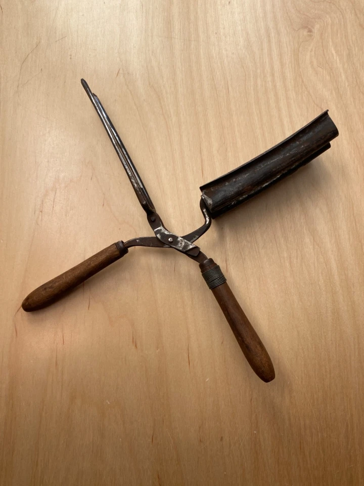 ancien fer a friser outil de metier coiffure  - Photo 3/4