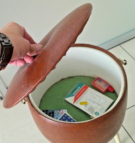 Nähkästchen Nähkasten Kästchen Korb rund braunes Lederimitat weiße Füßchen + Hen - Bild 8 von 17