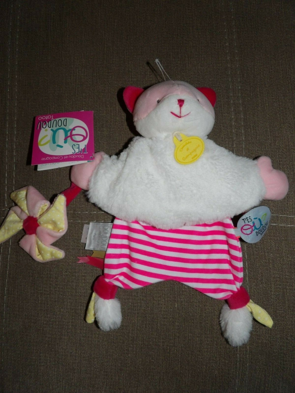 Doudou marionnette chat blanc T'es Ou Doudou et Compagnie premier âge