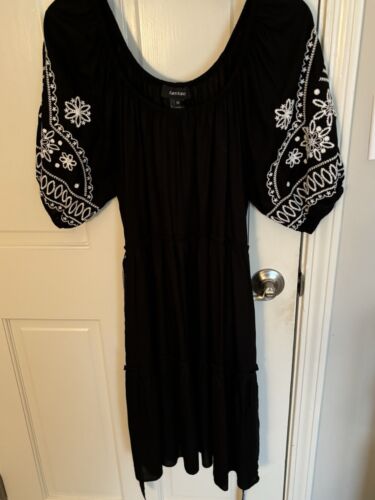 Karen Kane Embroidered Puff Sleeve Dress Black/White XS - Picture 2 of 6