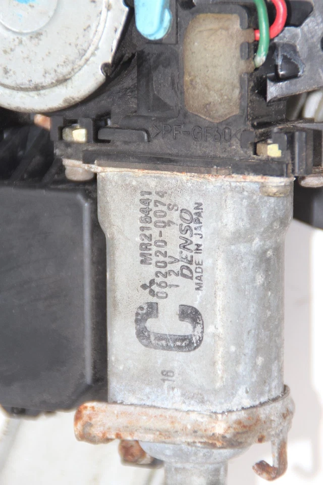 Elevalunas trasero izquierdo mitsubishi galant ea sw 10-1997 Foto 4 de 4