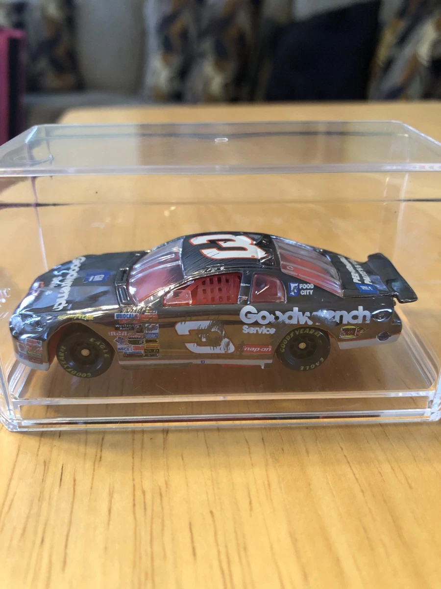 Dale Earnhardt Daytona Diecast Racing Cars 1997 Vehicle Year for