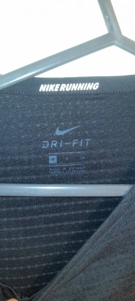 Nike T-Shirt Mens London Rise 365 Short Sleeve Black/Reflective Silver Sz Small  - Image 3 of 4