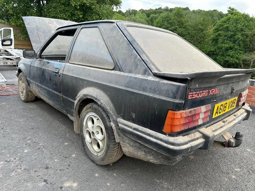 Ford Escort XR3i BARN FIND - Picture 2 of 15