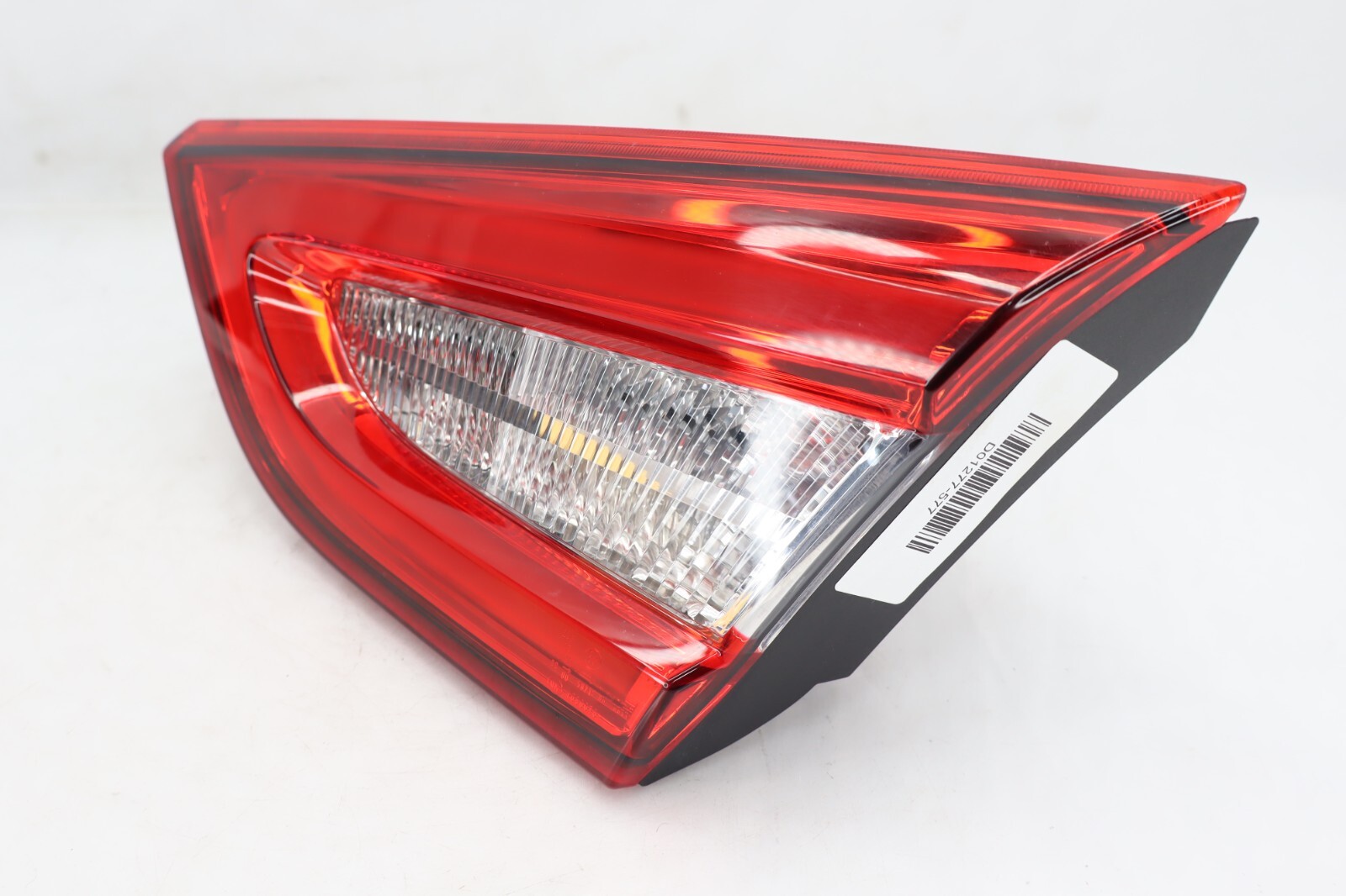 ✅ 2014-2017 MASERATI QUATTROPORTE RIGHT INNER TAIL BRAKE LIGHT OEM 670009228