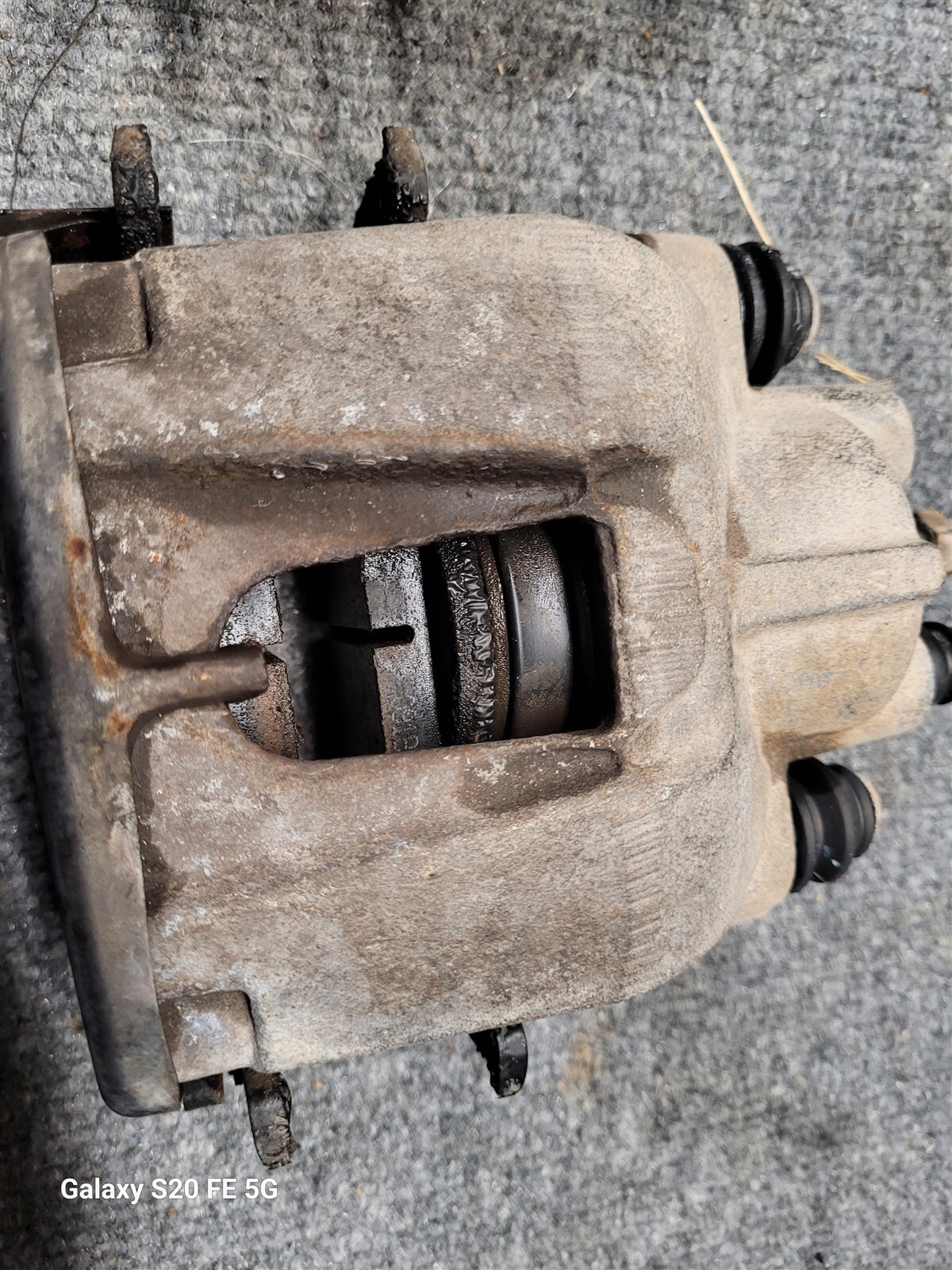 20052010 Jeep Grand Cherokee Brake Caliper Rear Left Right Set used