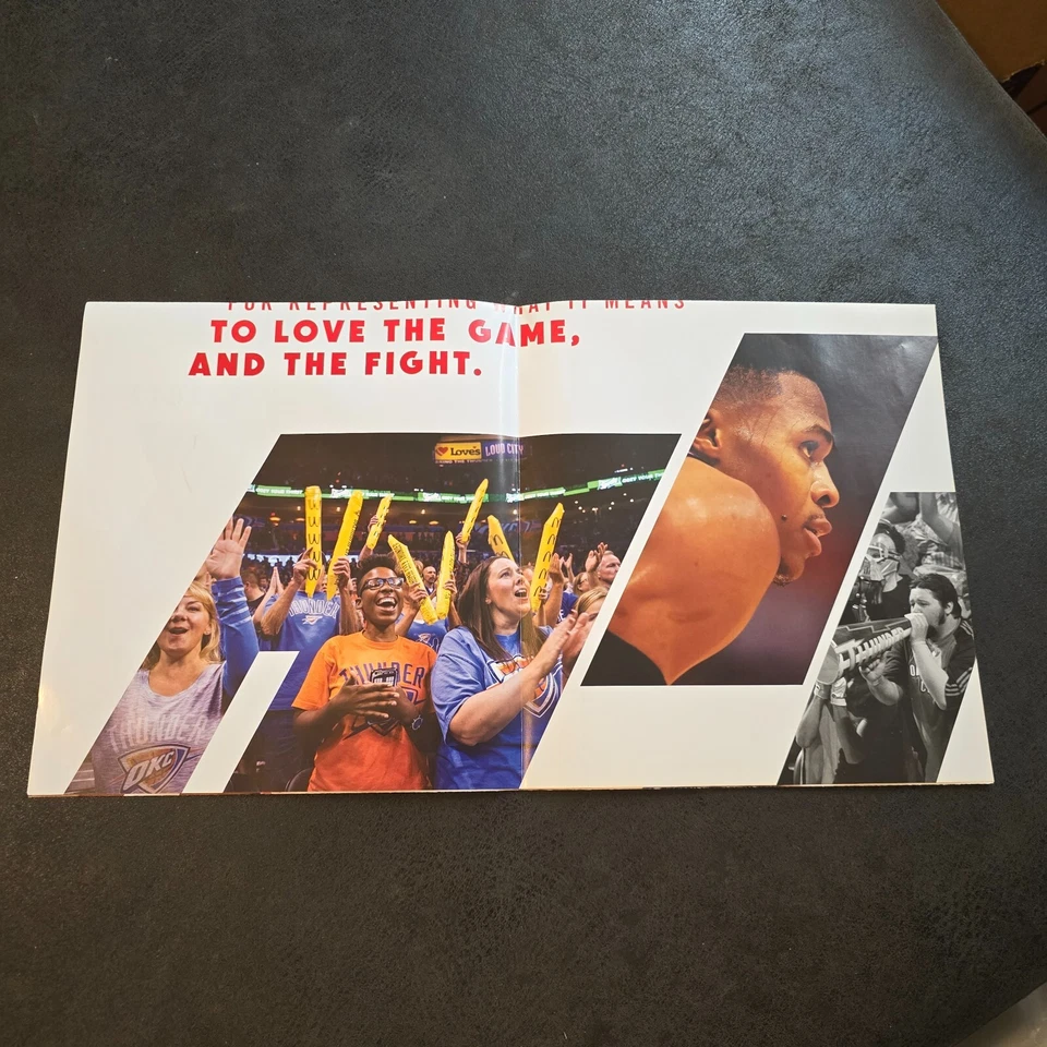 Póster desplegable Russell Westbrook 2016-17 OKC Thunder MVP 33x20 exclusivo de arena Foto 4 de 4