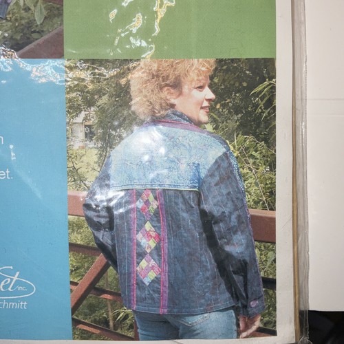 The Quilted Closet Out And About A 5 Lesson Jacket Pattern Size XS To XL - Picture 6 of 6