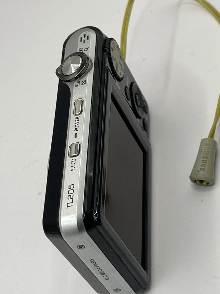 Samsung DualView TL205 1220 万像素 数码相机 黑色 带电池 无充电器 — 第 4/4 张图片