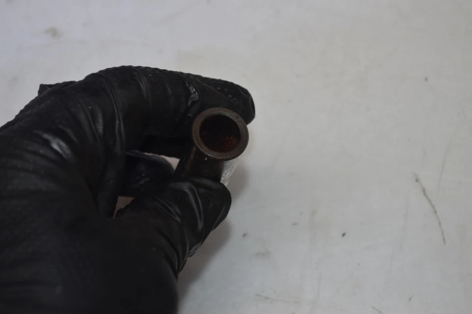 Pasador de muñeca de varilla de pistón de motor X1-3 usado 2005 Honda VTX1300 VTX 1300 R 05 Foto 2 de 4