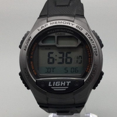 Casio Illuminator 3283 W-734 Mens 42mm Digital Sport Watch Lap Memory 60 100M
