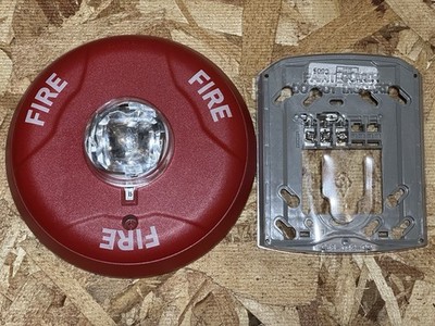 SYSTEM SENSOR SCR RED CEILING MOUNT STROBE - ''FIRE'' MARKING - PRE-OWNED