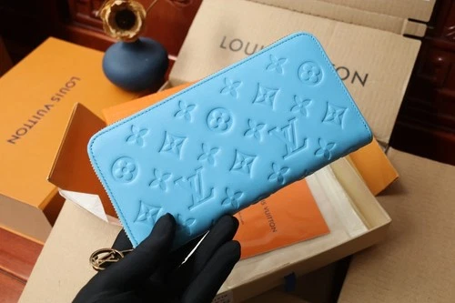 LLouisV - M81510 - Long Wallet - Blue - NEW image 2