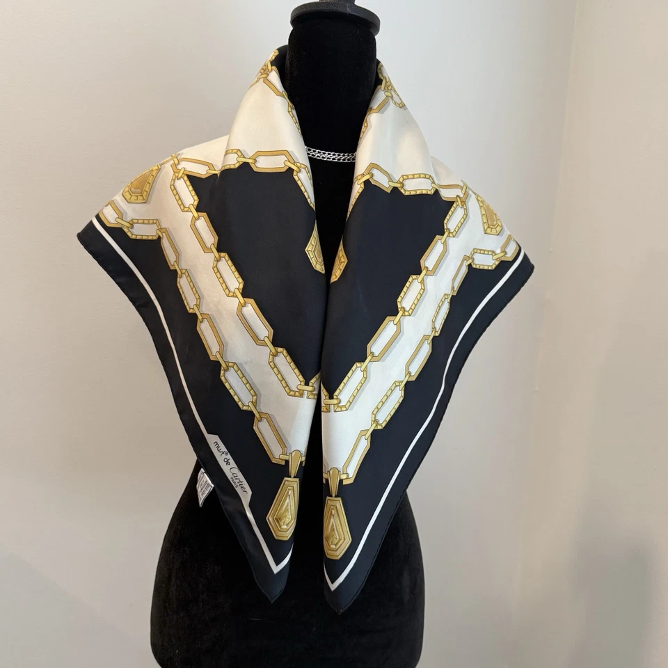 Authentic Cartier Black and Gold Chain Pattern Scarf Made In France - Image 2 of 4
