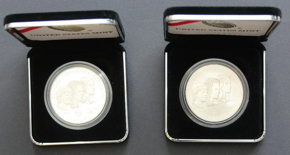 2013 W Girl Scouts Proof and Uncirculated Silver Dollar with Box and COA - Image 4 of 4