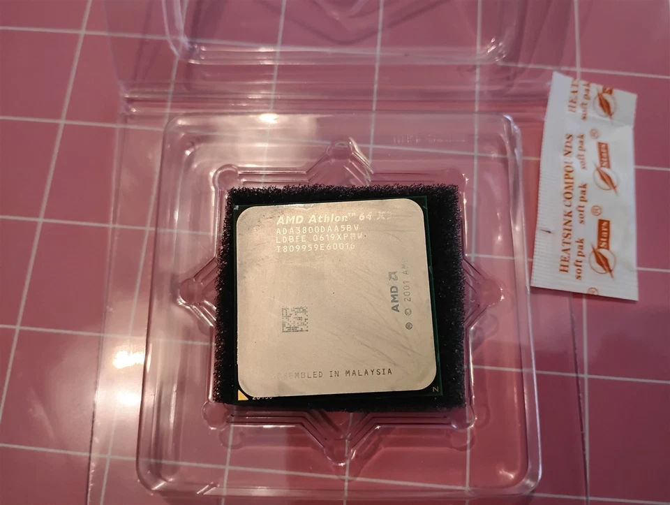 AMD ATHLON 64 x2 3800+ SOCKET 939 CPU ADA3800DAA5BV MANCHESTER 2,0 GHz Doble Núcleo Foto 4 de 4
