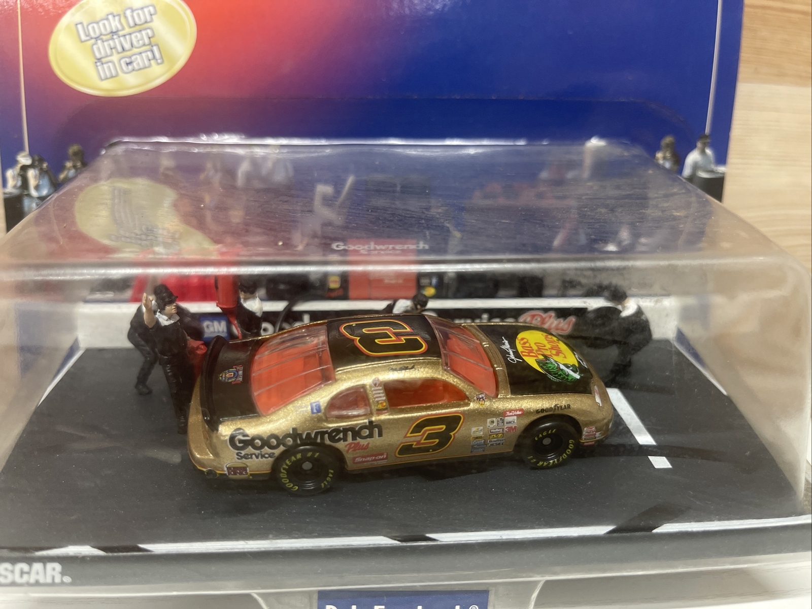 Picture 2 of 6