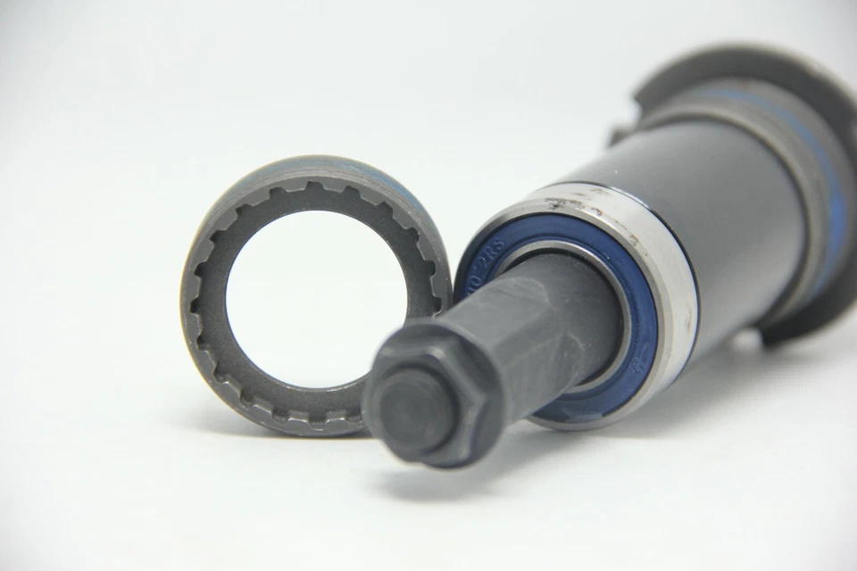 Bike Bicycle Bottom Bracket 70 x 129.5mm Square Taper - Image 2 of 4