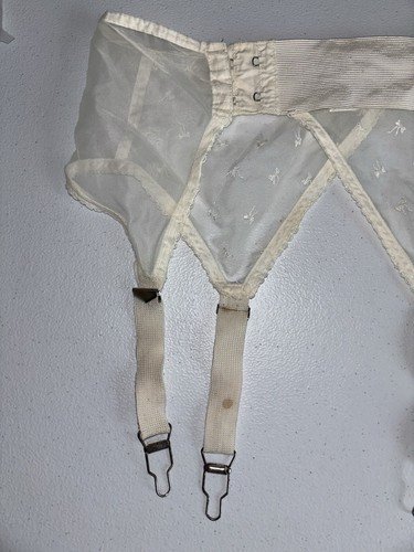 Vintage Naturflex Garter Belt Sheer Ivory Sz Small 24-26 USA Metal clips - Picture 10 of 16