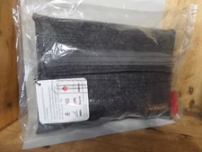 UNITED AIRLINES - TOILETRY - AMENITY TRAVEL KIT - POUCH - PERFECT COLLECTABLE