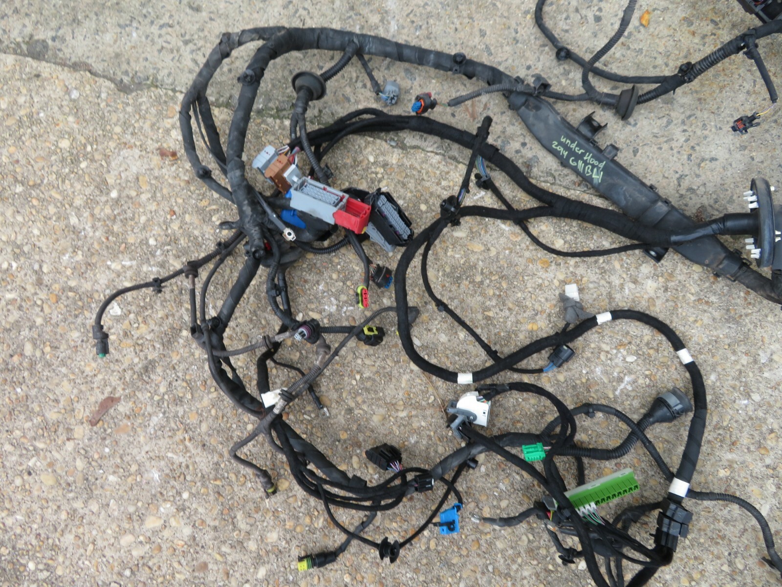 2014-2017 MASERATI GHIBLI UNDER HOOD ENGINE WIRE WIRING HARNESS W/ FUSE BOX OEM