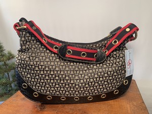 tommy hilfiger firma