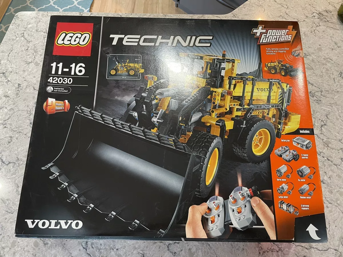 LEGO Technic 42030 Motorized VOLVO L350F Wheel Loader - New