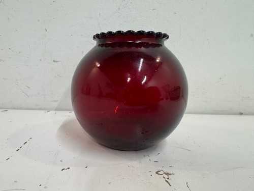 Vintage Anchor Hocking Royal Ruby Red Glass Ivy Ball Vase Ruffled Rim 4" x 4" - Picture 7 of 8