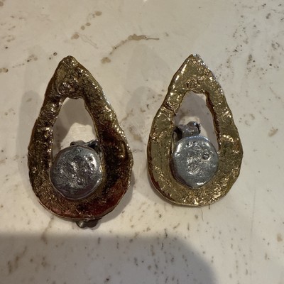 J Jansen  Vintage  brutalist Gold And Silver Tone Clip Earrings