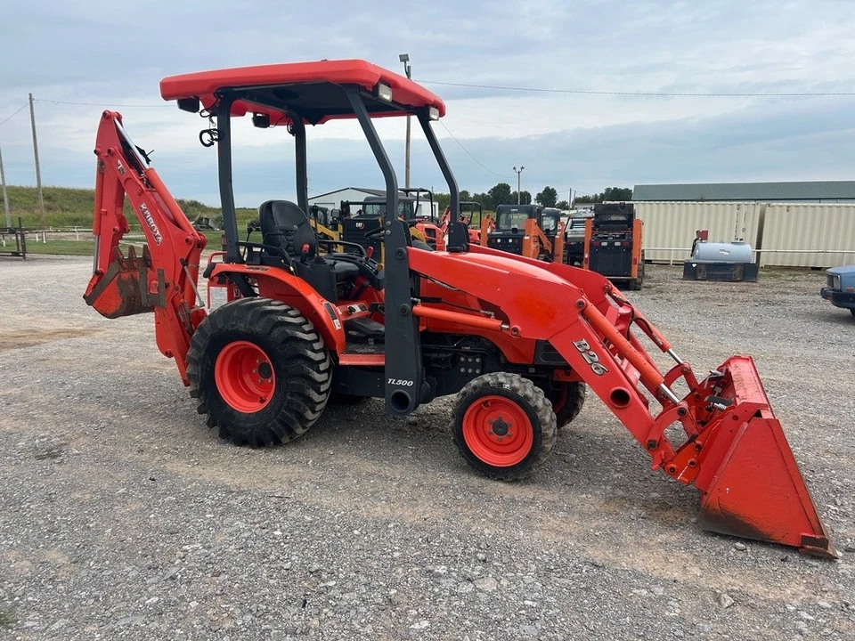 2020 Kubota B26TLB Tractor Loader Backhoe 4x4 665Hrs 24Hp Used - Image 2 of 4