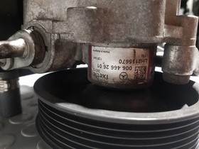 2012 Mercedes E Class Coupe C207 E250 2.1 CDI Power Steering Pump 0064662601