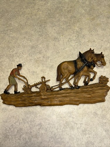 Vintage 3D Wall 2 Plastic Or Resin Plaques Horse Drawn Plow & Horse Pulling Logs - Picture 2 of 15