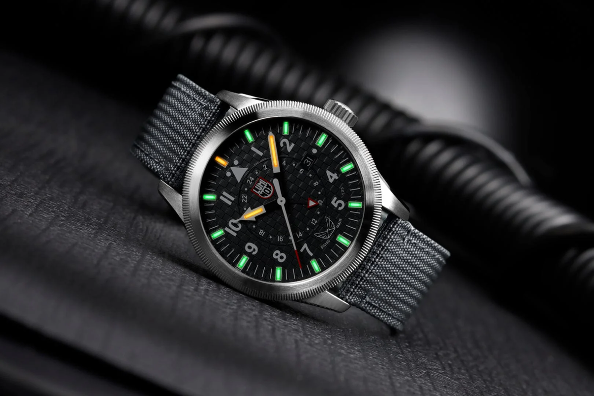 Luminox XA.9522.VOL VOLITION AMERICA 'Flight Force' 42mm Steel
