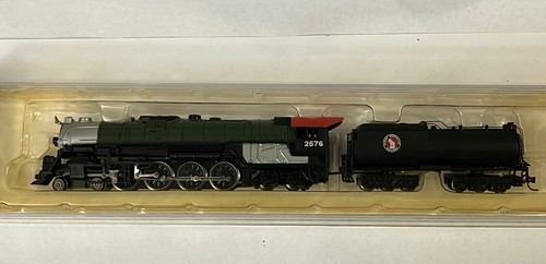 Bachmann N Scale 4-8-4 Great Northern Steam Locomotive No. 2576 - Picture 6 of 8