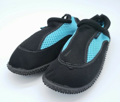 slip on pool shoes