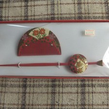 Red floral hairpin and comb set traditional Japanese style