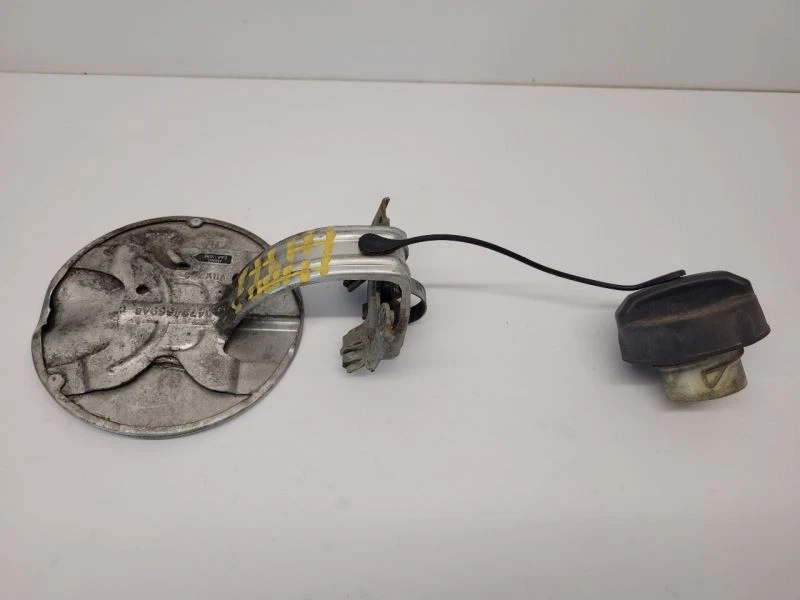 05 2005 克莱斯勒 PT CRUISER 燃油填充门 银色 — 第 4/4 张图片