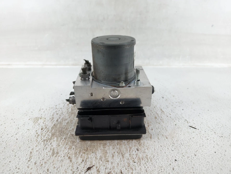 2007-2009 Land Rover Range Rover Abs Pump Control Module ZUVVP - Image 4 of 4