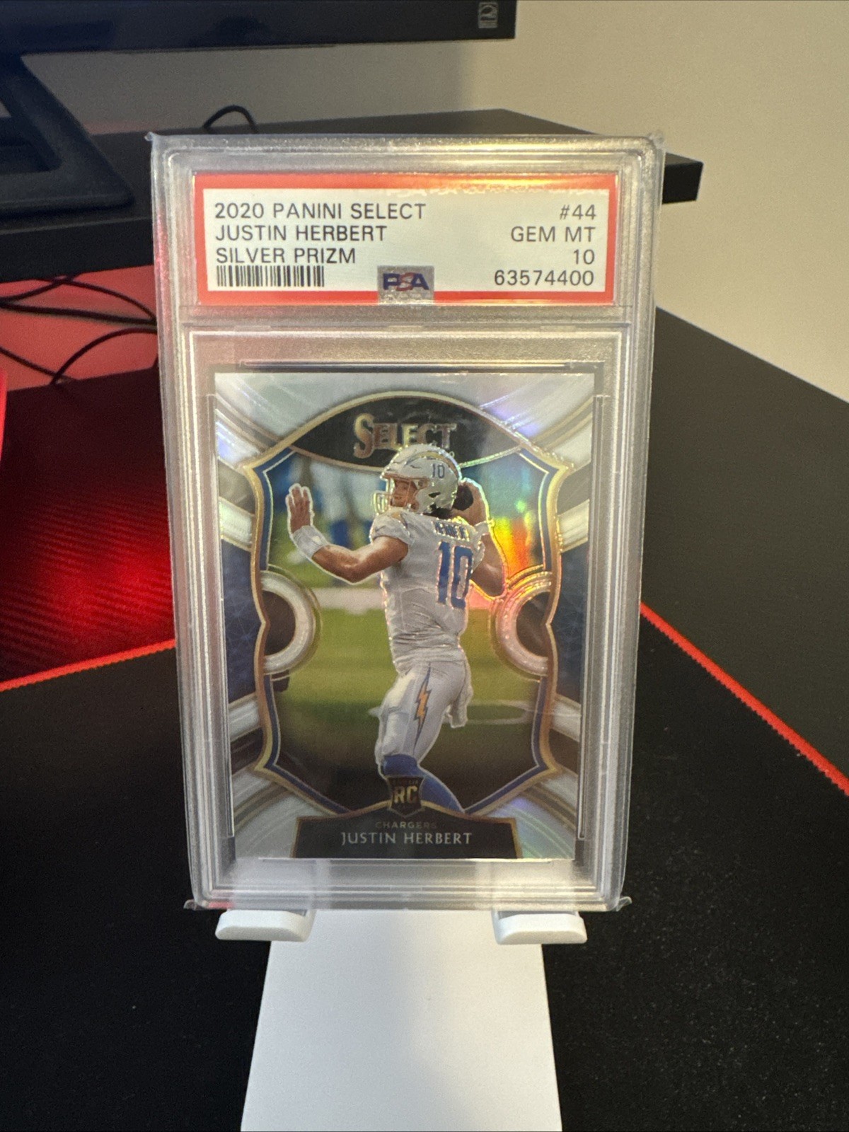 2020 PANINI SELECT SILVER PRIZM #44 JUSTIN HERBERT ROOKIE RC PSA 10