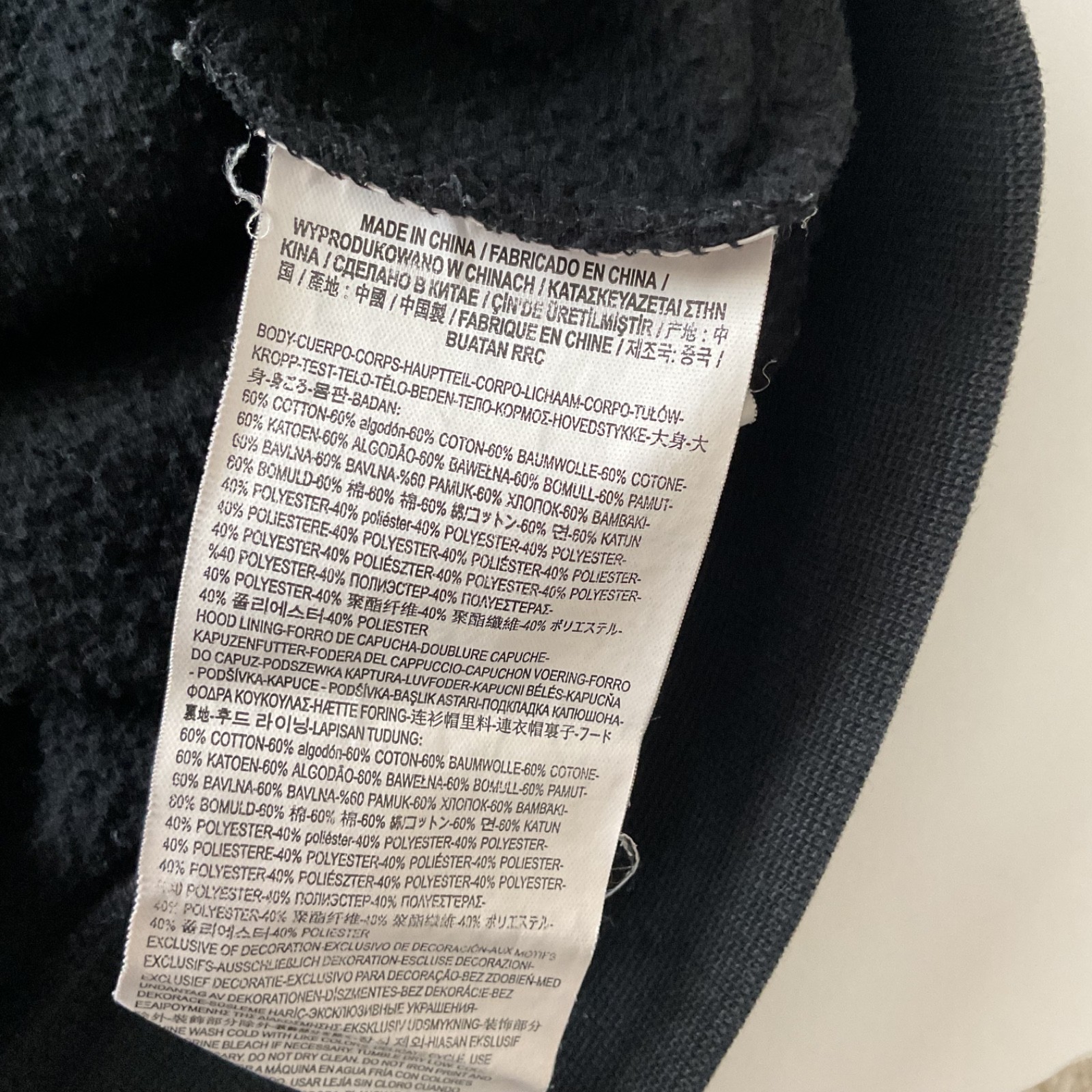 Vans Men’s X Marvel Comics Venom Hoodie Size X-Large Black Sweatshirt Fleece thumbnail 8