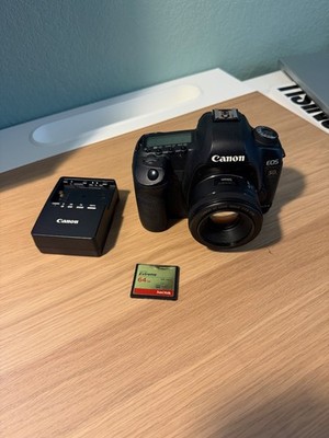 Canon EOS 5D MKII with Canon 50mm f/1.8 EF STM Lens