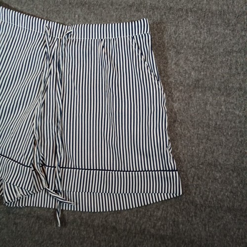 Isaac Mizrahi Shorts Womens Large Blue Striped Lounge Cozy Comfy Drawstring - Picture 3 of 13
