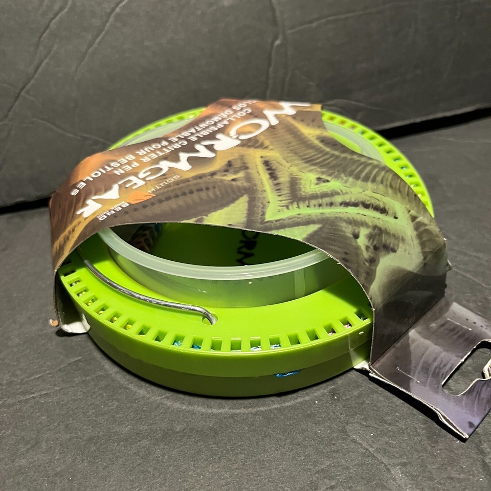 Worm Gear Collapsible Critter Pen Enclosure Fishing eBay