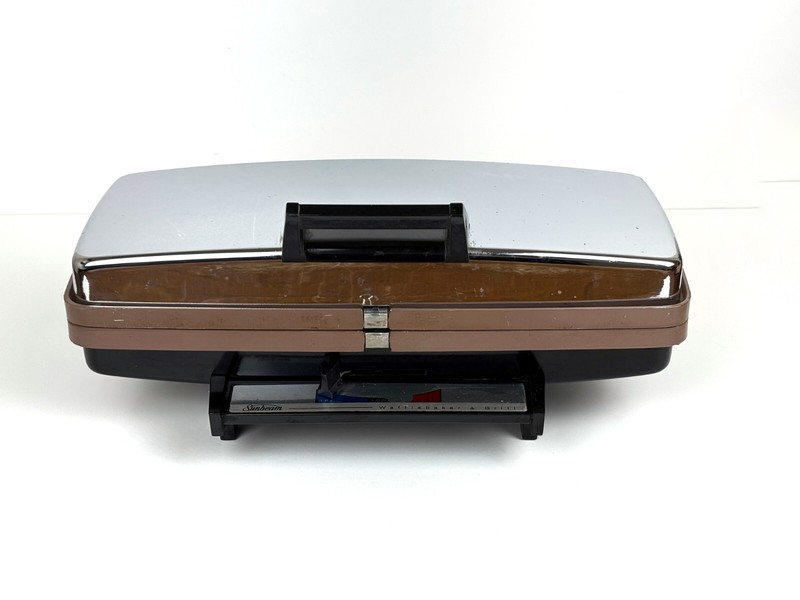 VTG Sunbeam Waffle Baker & Sandwich Grill Iron Non Stick Removable Plates