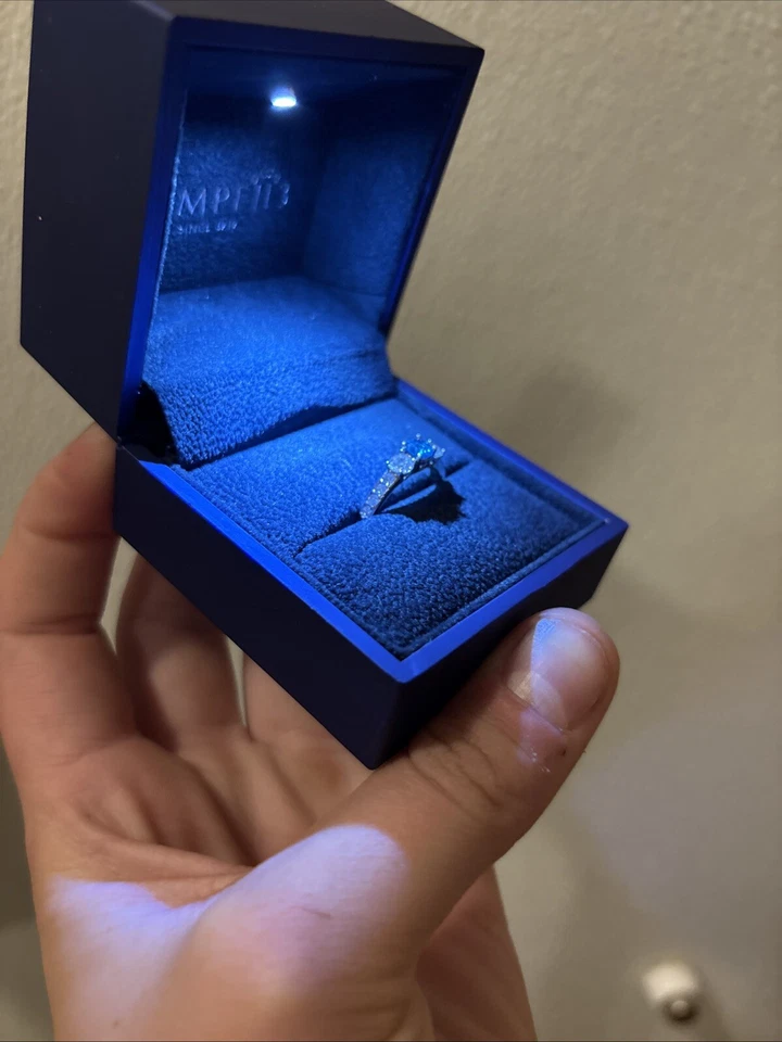 anillo diamante azul talla 7 Foto 3 de 3